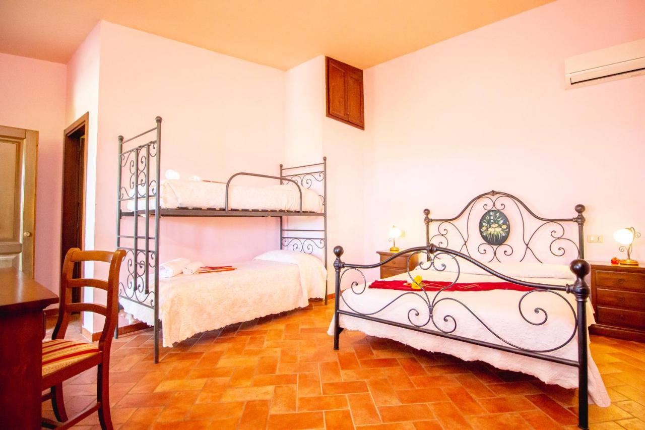 מונטאיונה Agriturismo Poggio Pistolese מראה חיצוני תמונה