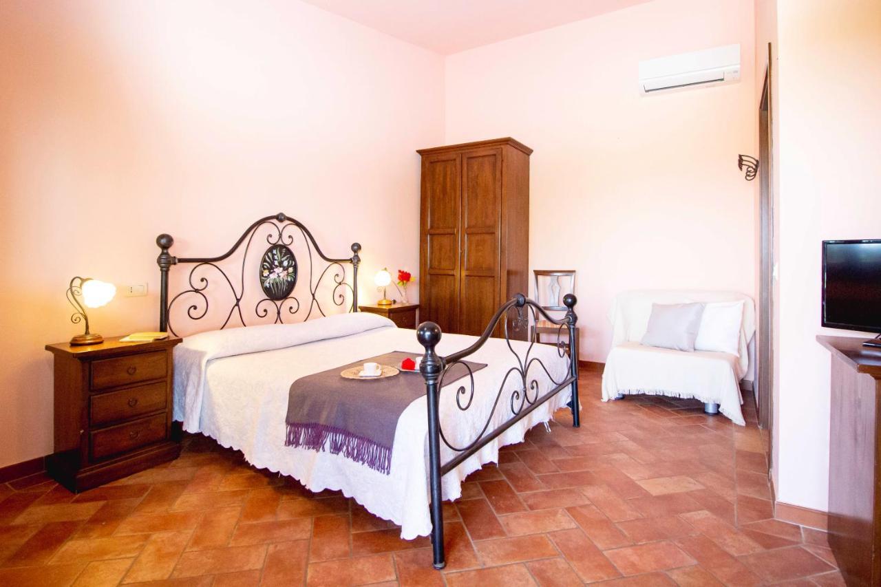 מונטאיונה Agriturismo Poggio Pistolese מראה חיצוני תמונה