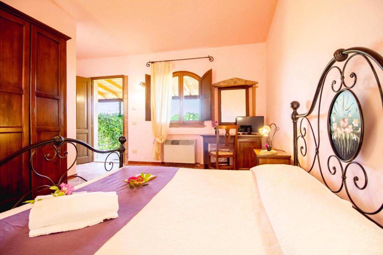 מונטאיונה Agriturismo Poggio Pistolese מראה חיצוני תמונה